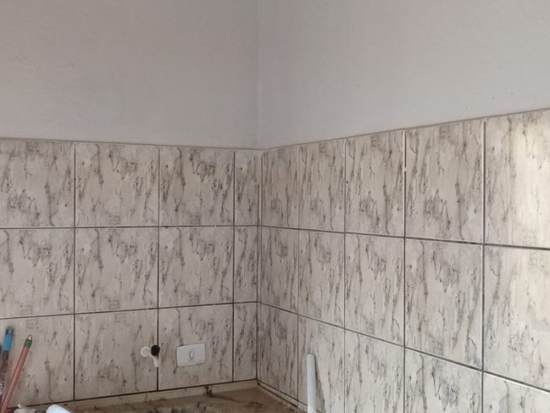 Kitnet a 200 metros da rua da Divisao 